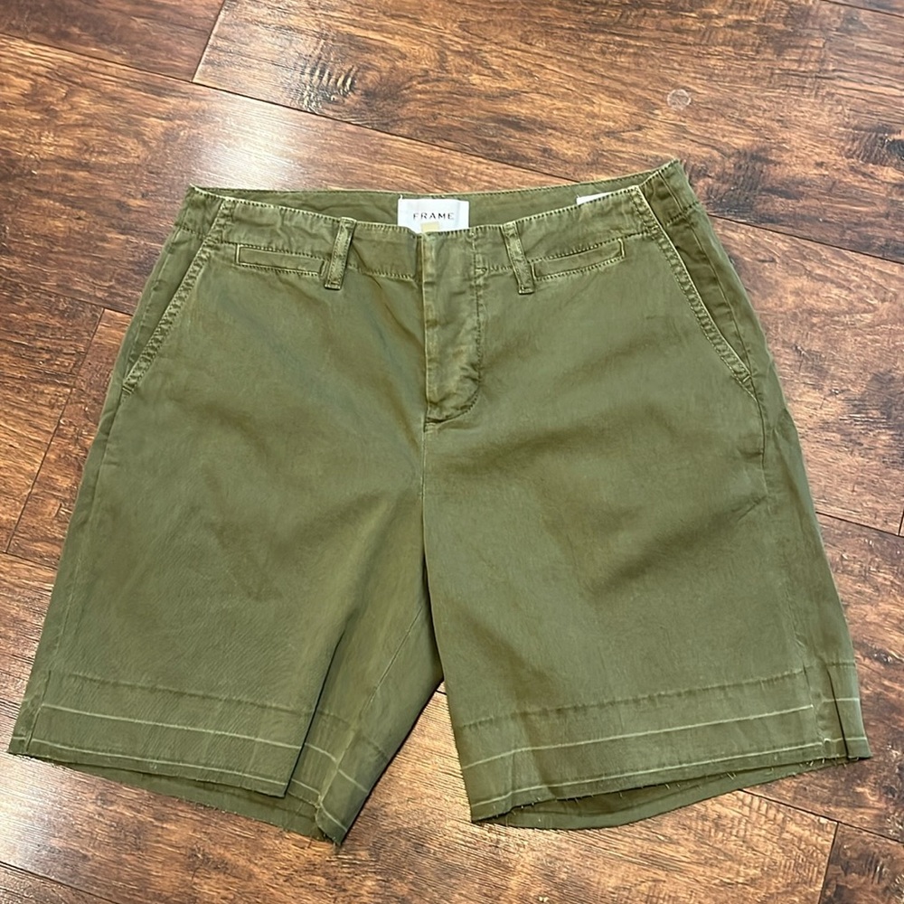 Frame Le Tomboy Trouser Shorts